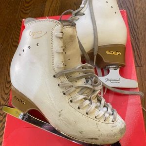 Edea chorus size 230